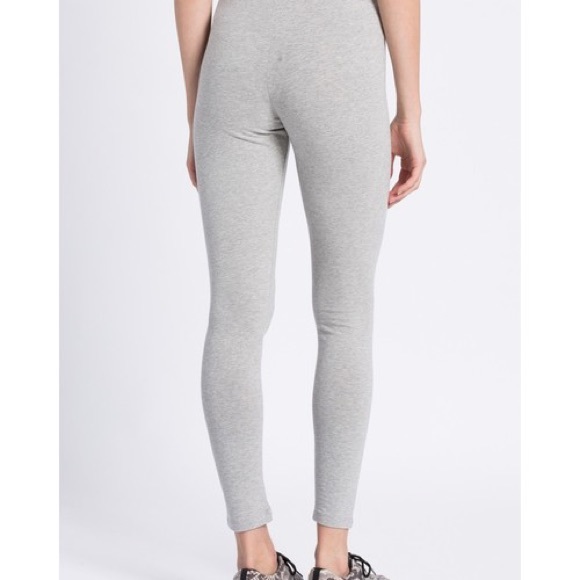 Adidas Women’s Tights/Leggings - Picture 2 of 3